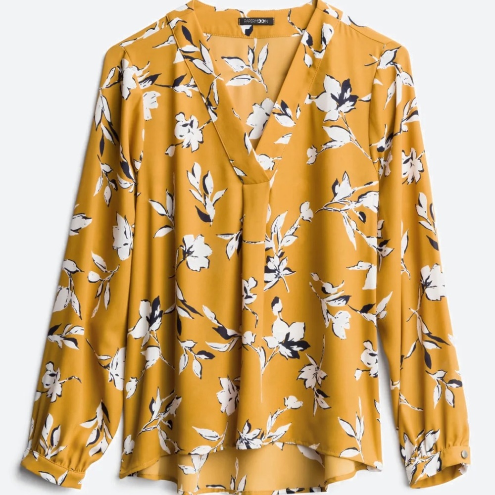 💟 2 for $15
Papermoon Lorena V Neck Blouse